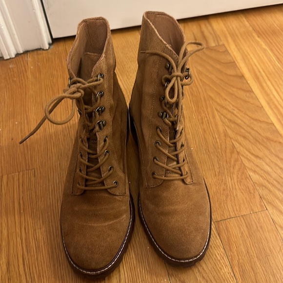 EUC Madewell Julien Lace-up Lug Sole Suede Booties size 8.5 - Picture 2 of 7